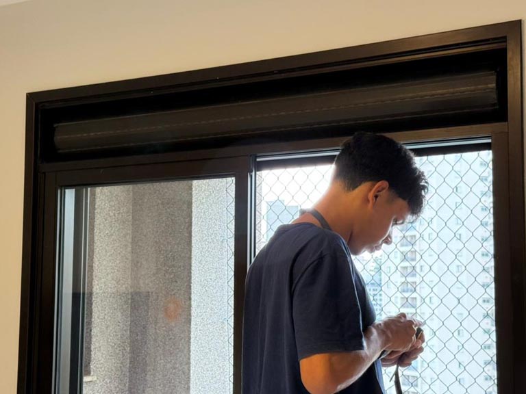 Reparo - Janelas e Persianas